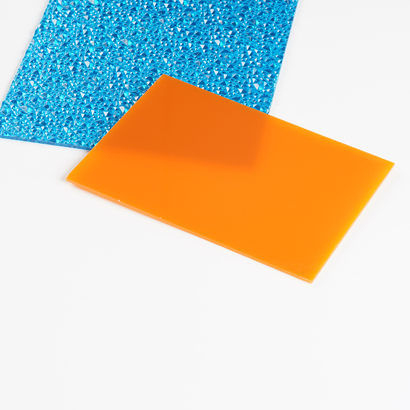 Polycarbonate solid sheet