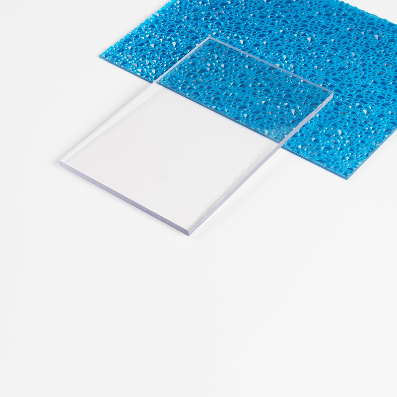 Polycarbonate solid sheet